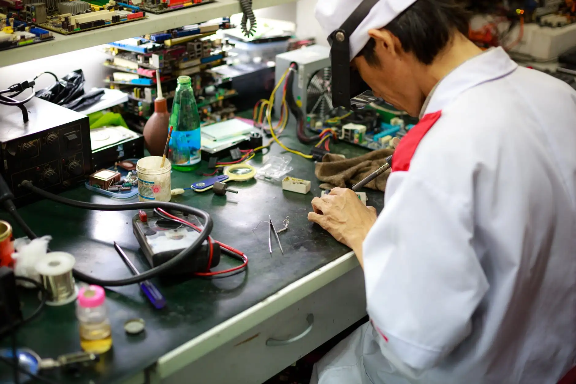 2025年智能锁行业技术路线盘点：从半导体指纹识别到3D人脸识别的演进