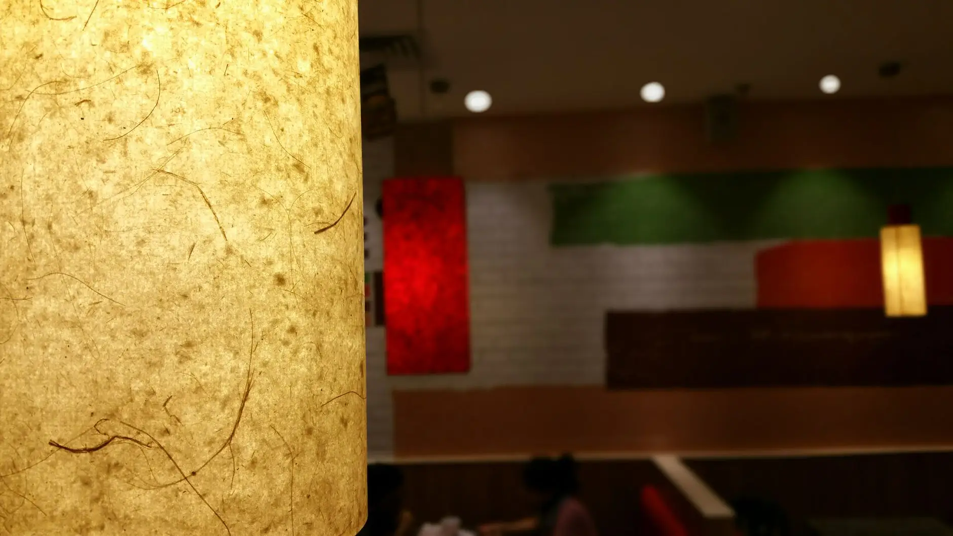 指纹锁在办公场景的应用趋势：玻璃门锁与挂锁如何协同防护