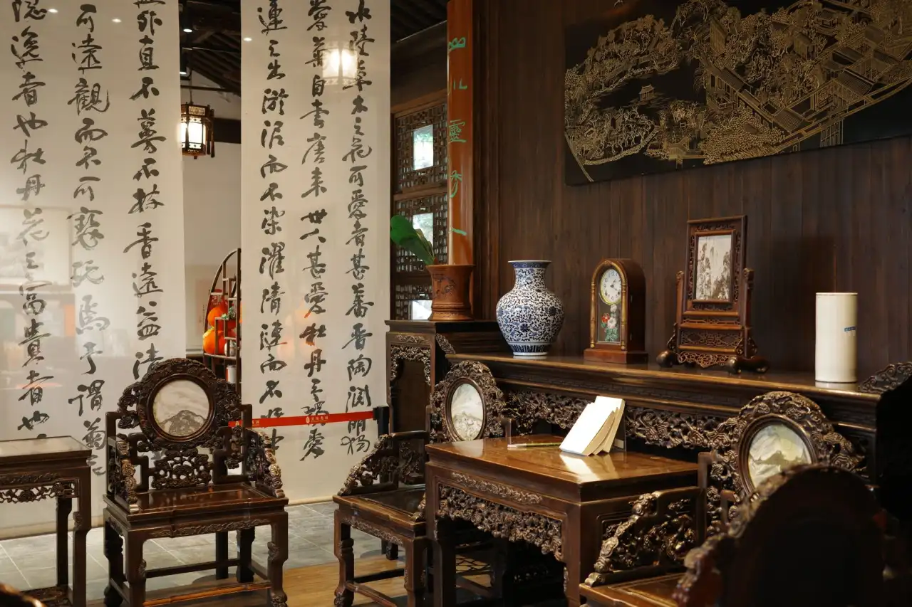上海萨达见科技：室内门锁与防盗门锁的选型要点解析